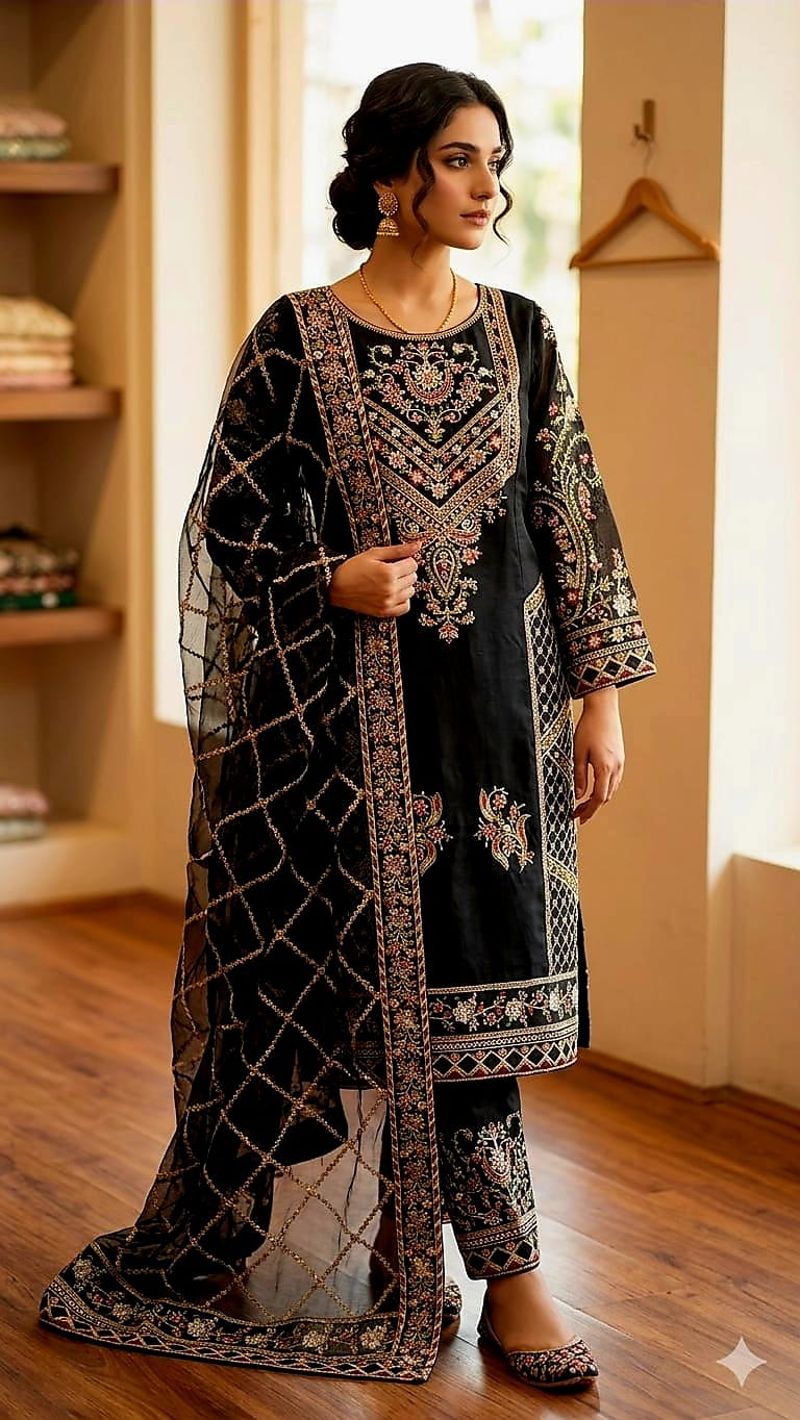 Sada Bahar Three Piece